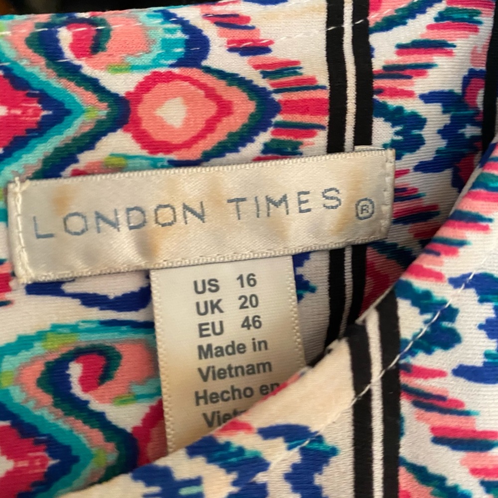 Multicolored tshirt dress size 16